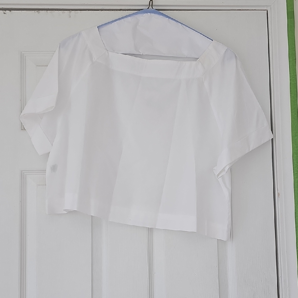 LOFT Classic White Crop Top